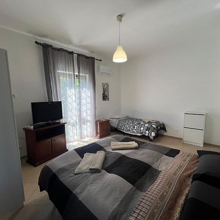 -5 Min From Bus Stop-Free Parking Ngoại thất bức ảnh