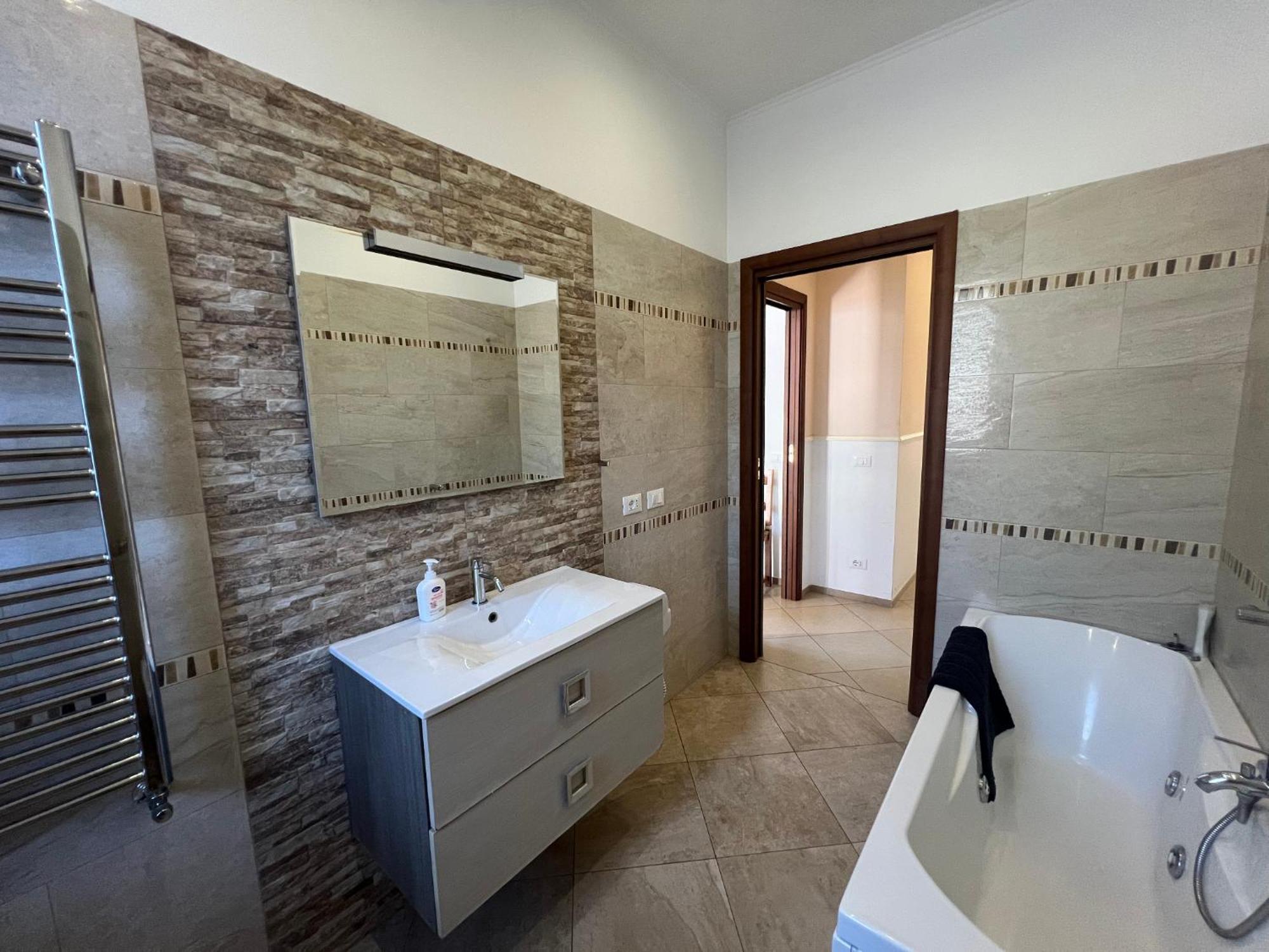 -5 Min From Bus Stop-Free Parking Ngoại thất bức ảnh